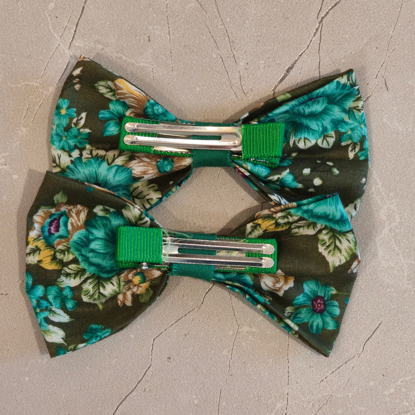 Vintage Hair Bows and clasp – Set of 2