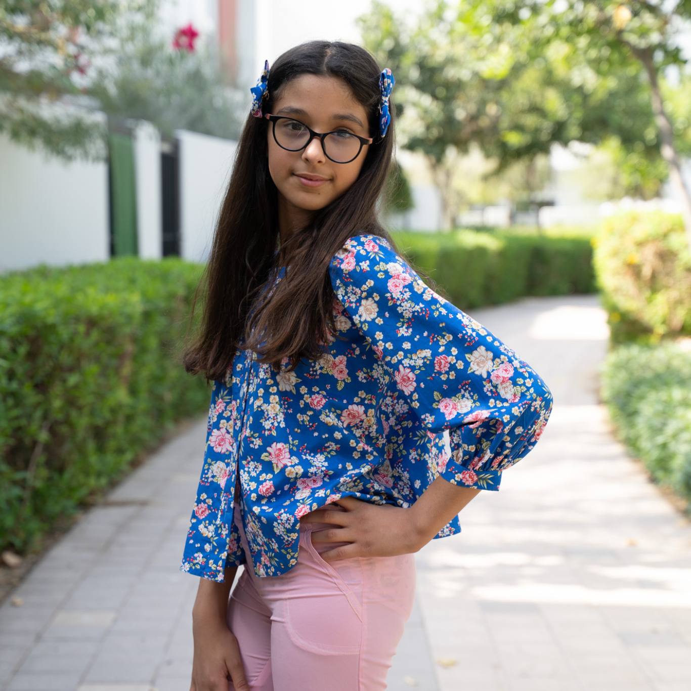 Pink pants for blue blossom blouse